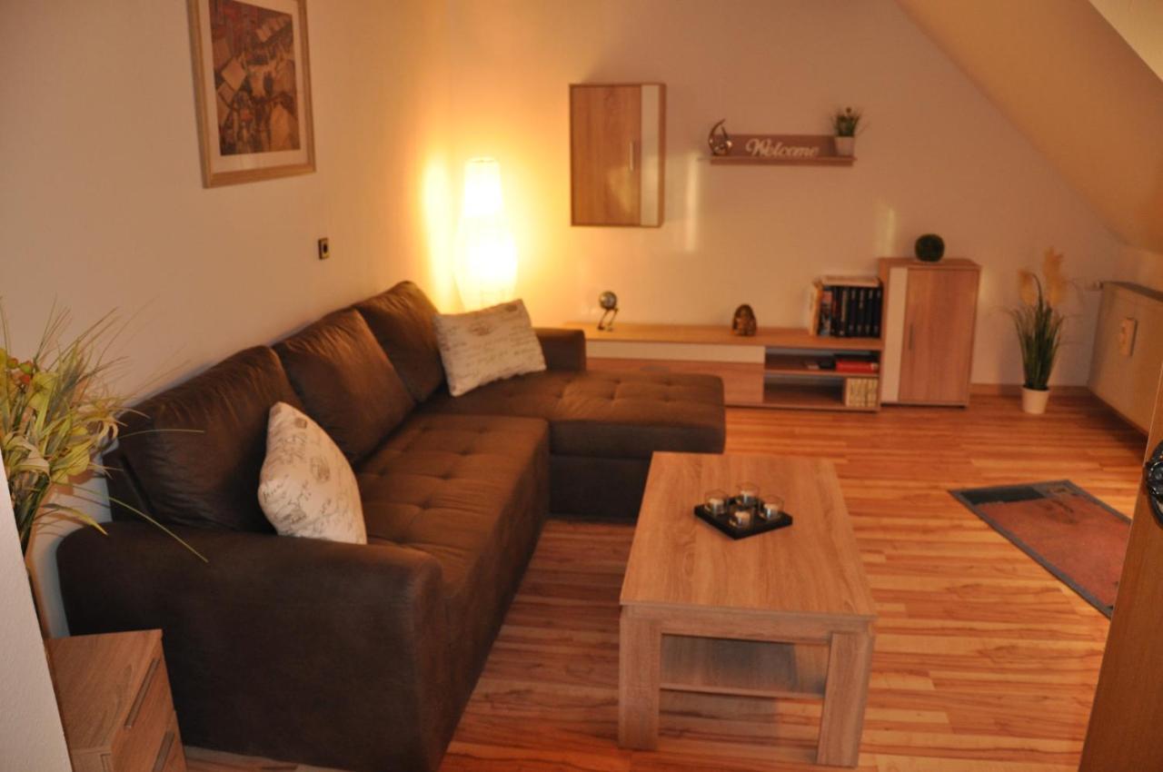 Rentrisch Am Waldrand Apartment Sankt Ingbert Exterior foto